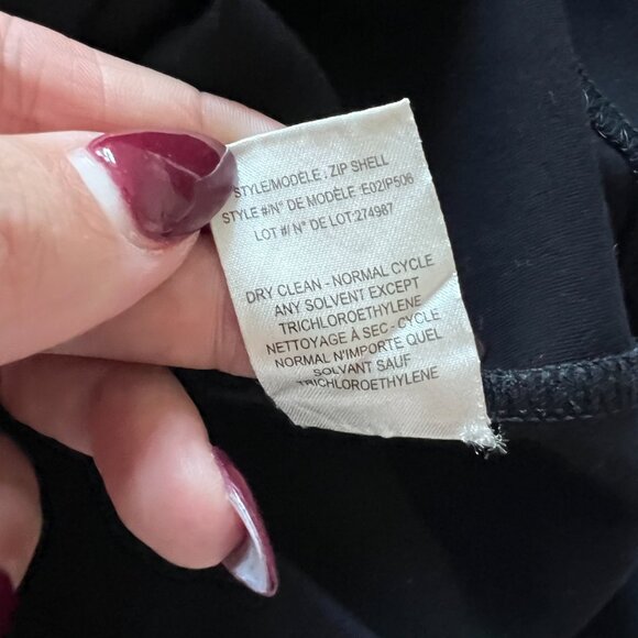 NWOT Theory Short Sleeve Cotton Zip Blouse - Picture 6 of 7